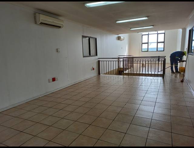 1,260M² FACTORY TO LET IN ANGELO